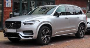 Top 10 Luxury Cars in India Price, Features & Performance